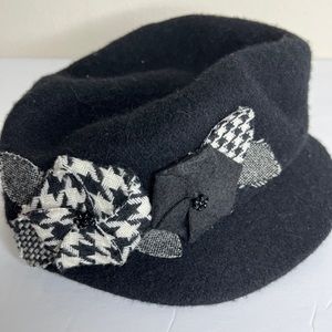 Nine West Wool Hat With Flower Decor One Size Fits Most